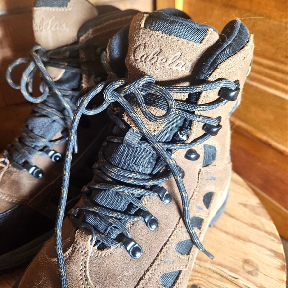 CABELAS DRY PLUS WATERPROOF BOOTS- MEN'S SIZE 9.5 - Picture 5 of 12